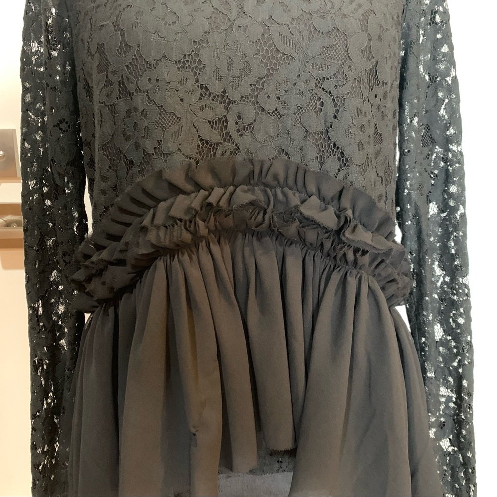 Tuckernuck Womens Small Black Lace Lined Ruffle Blouse - Picture 3 of 9